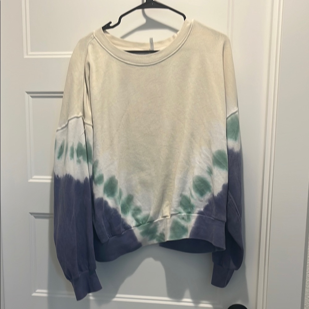 Tie-Dye Sweatshirt in Cream and Purple